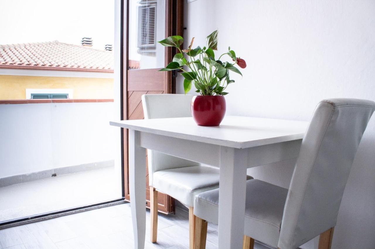 Stella Guest House Santa Teresa Gallura Bagian luar foto